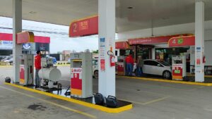 Petrobras anuncia aumento nos preços do gás de cozinha e gasolina